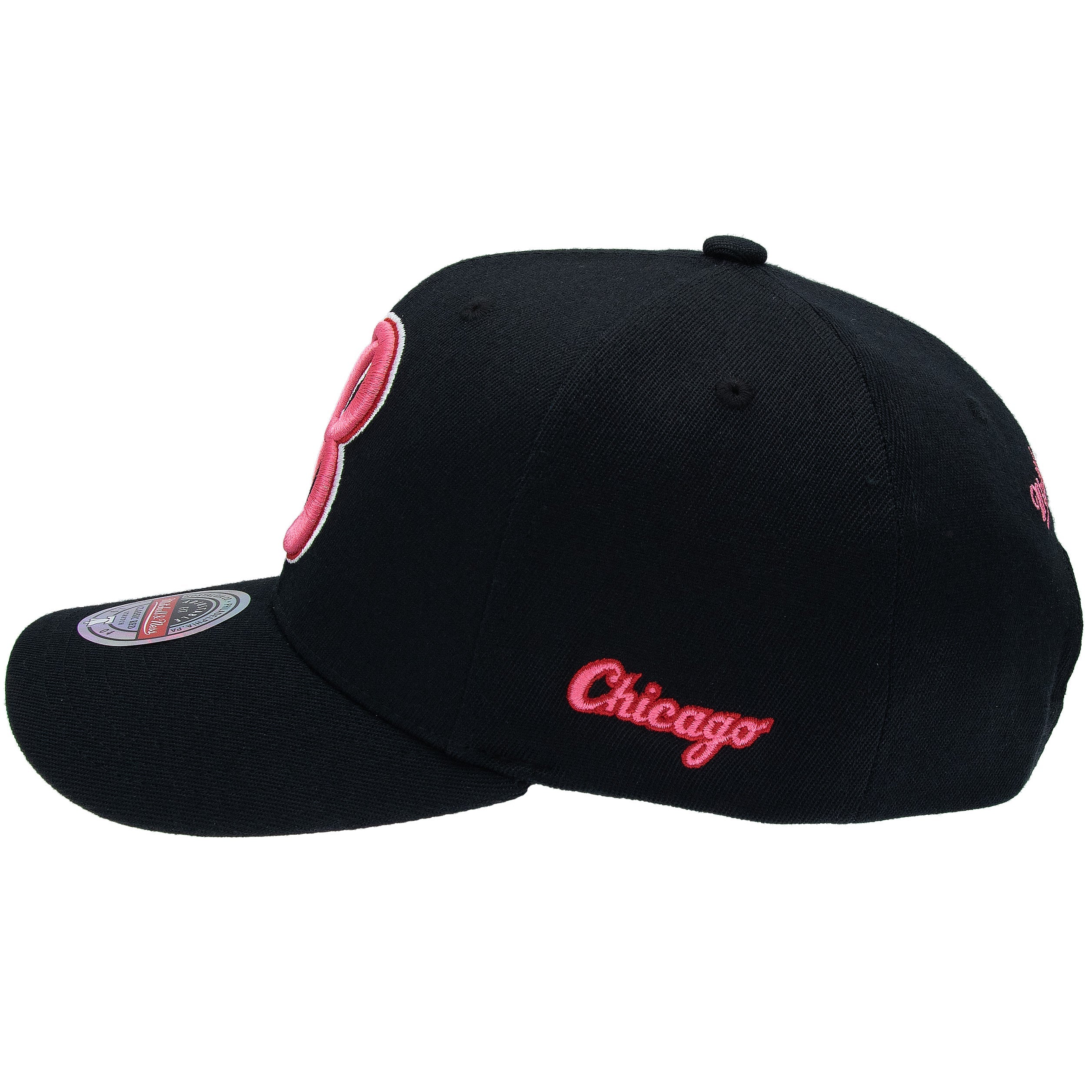 Chicago Bulls NBA Is It Pink? Classic Red Snapback Mitchell & Ness Black/Pink