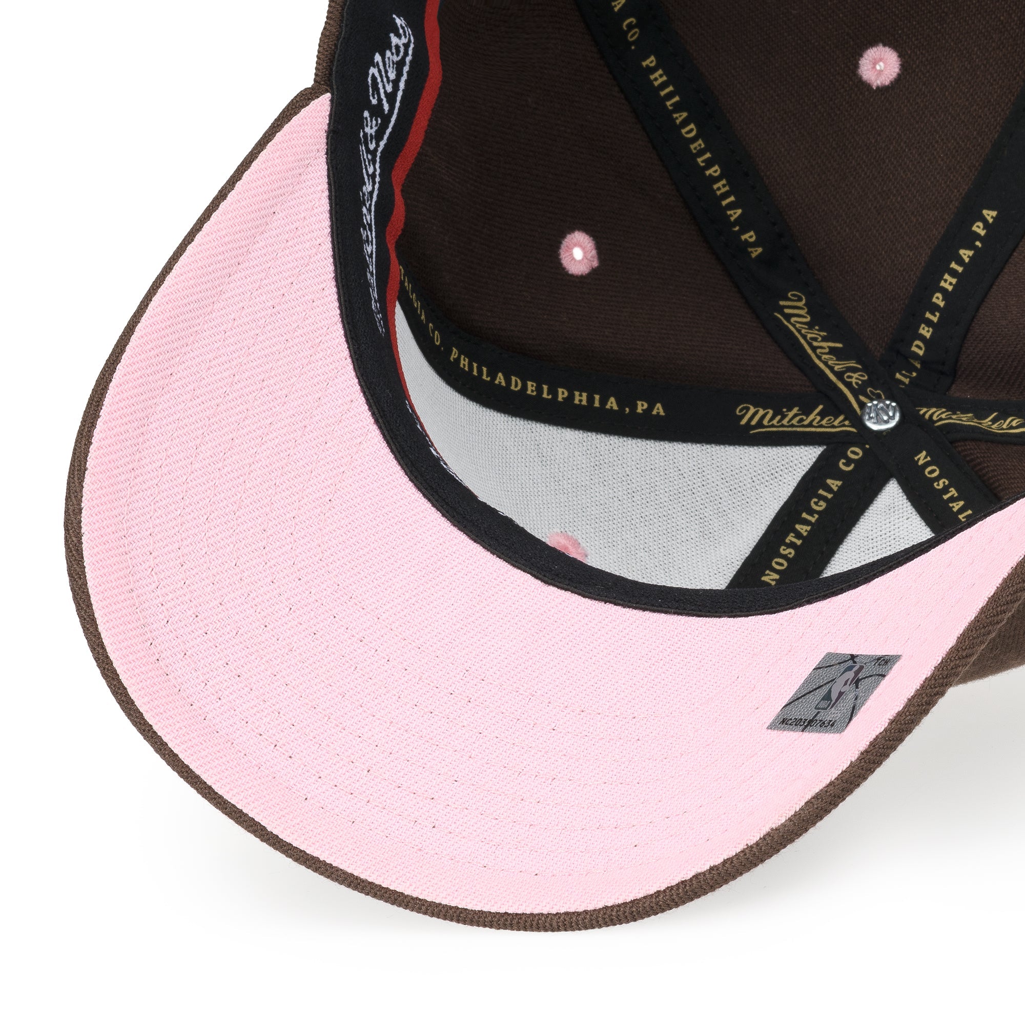 Los Angeles Lakers NBA Brown Sugar Bacon Classic Red Snapback Mitchell & Ness Brown/Pink