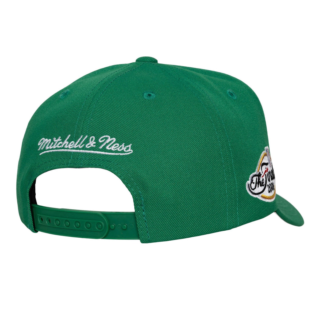 Boston Celtics NBA Pro Pinch Snapback Mitchell & Ness Green